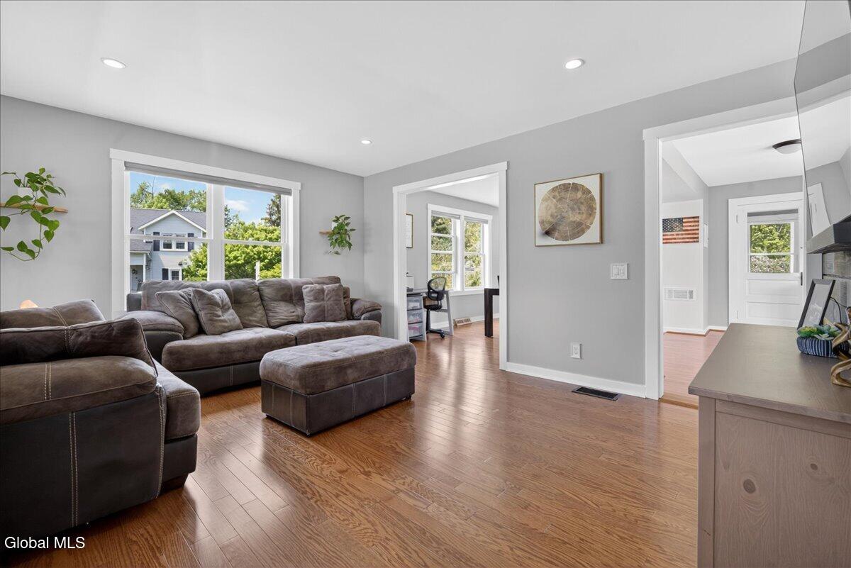 22 Parkhurst Road