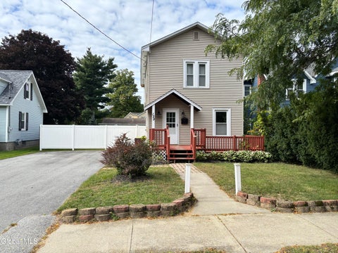Photo of 129 Jefferson Street, Saratoga Springs, NY 12866 (MLS # 202626584)