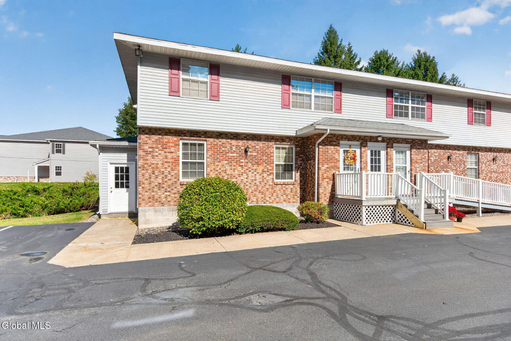 25E Pine Lane Unit 1