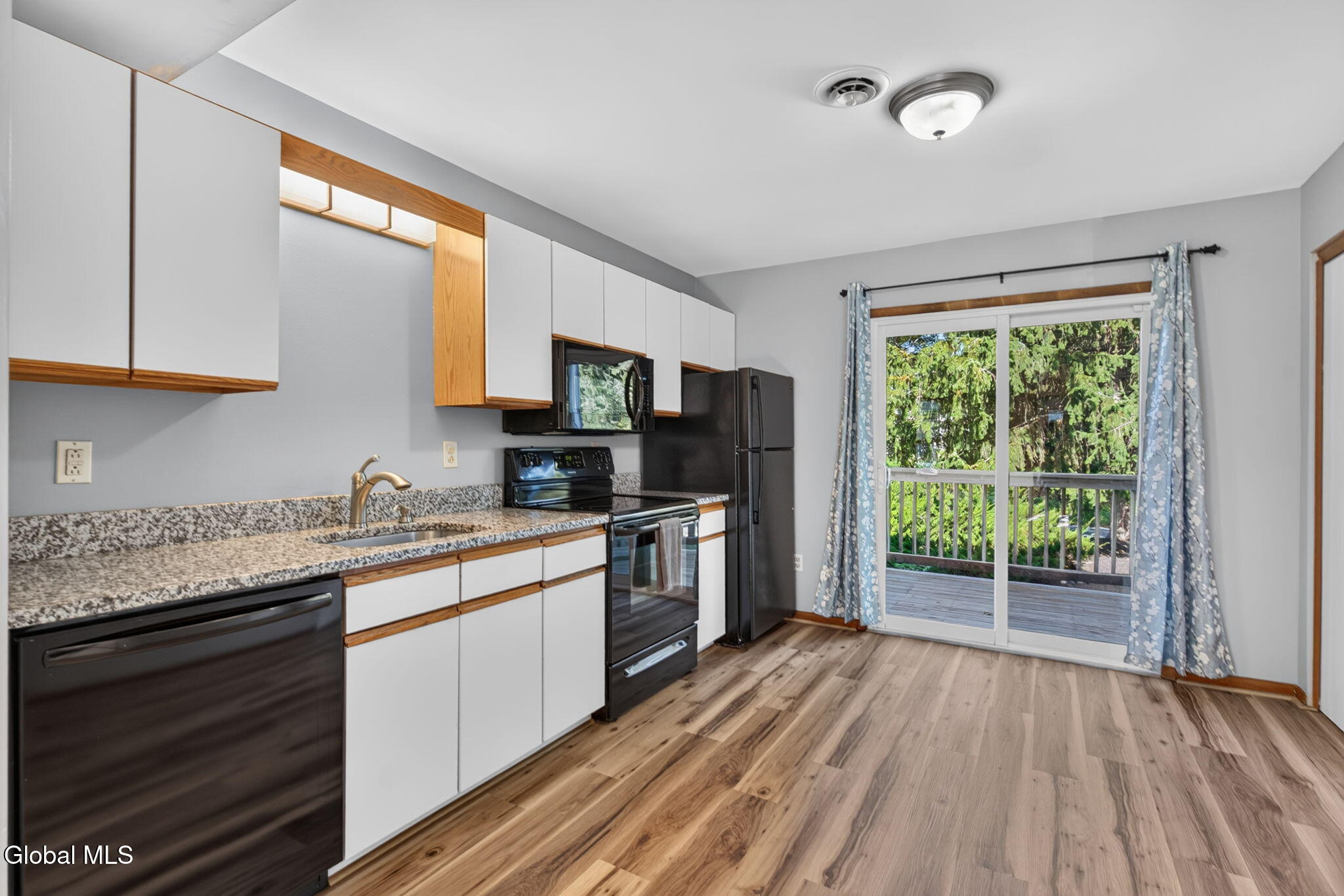 25E Pine Lane Unit 1