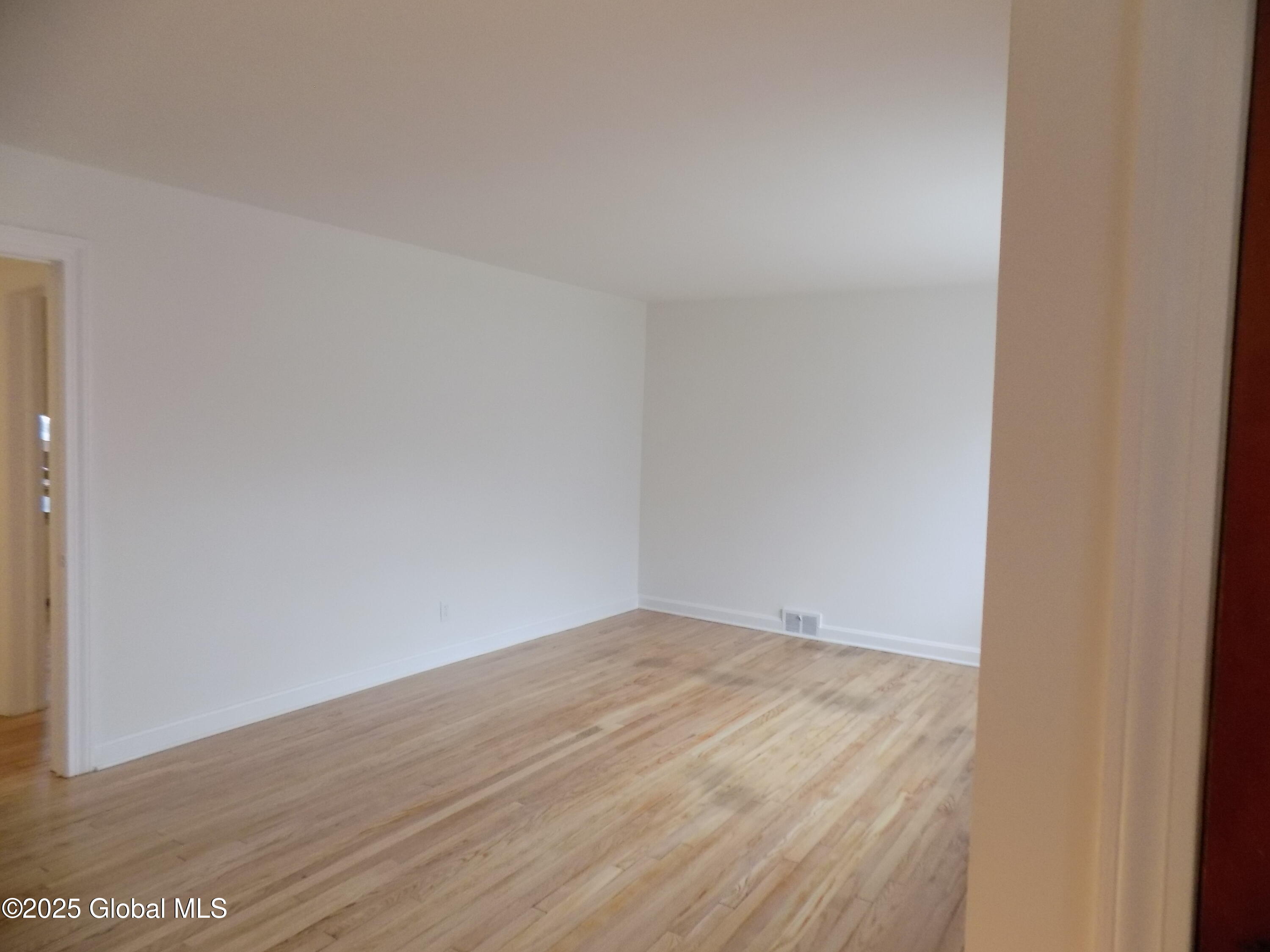 300 Sullivan Road, Schenectady, New York image 24