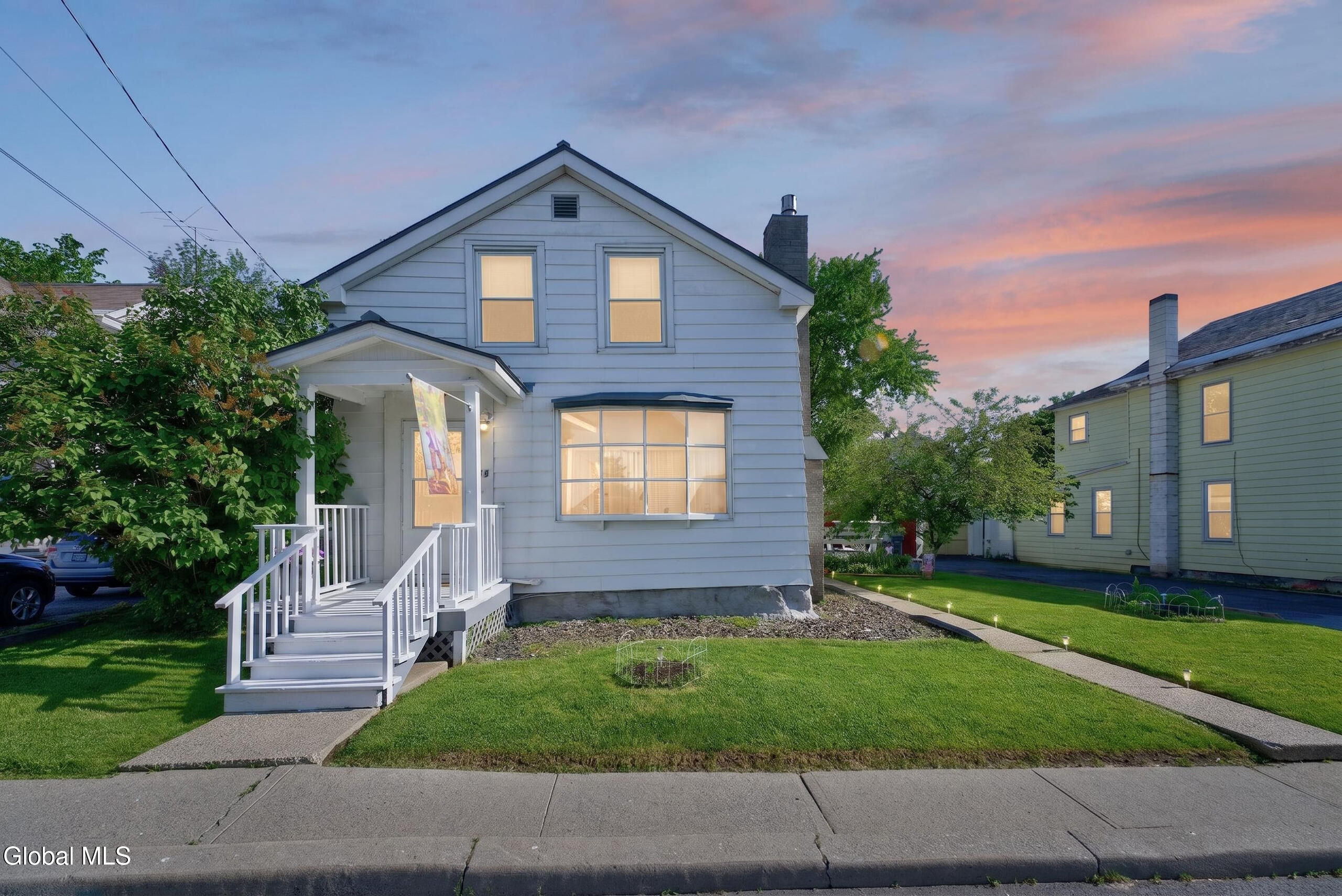 12 Boardman Street