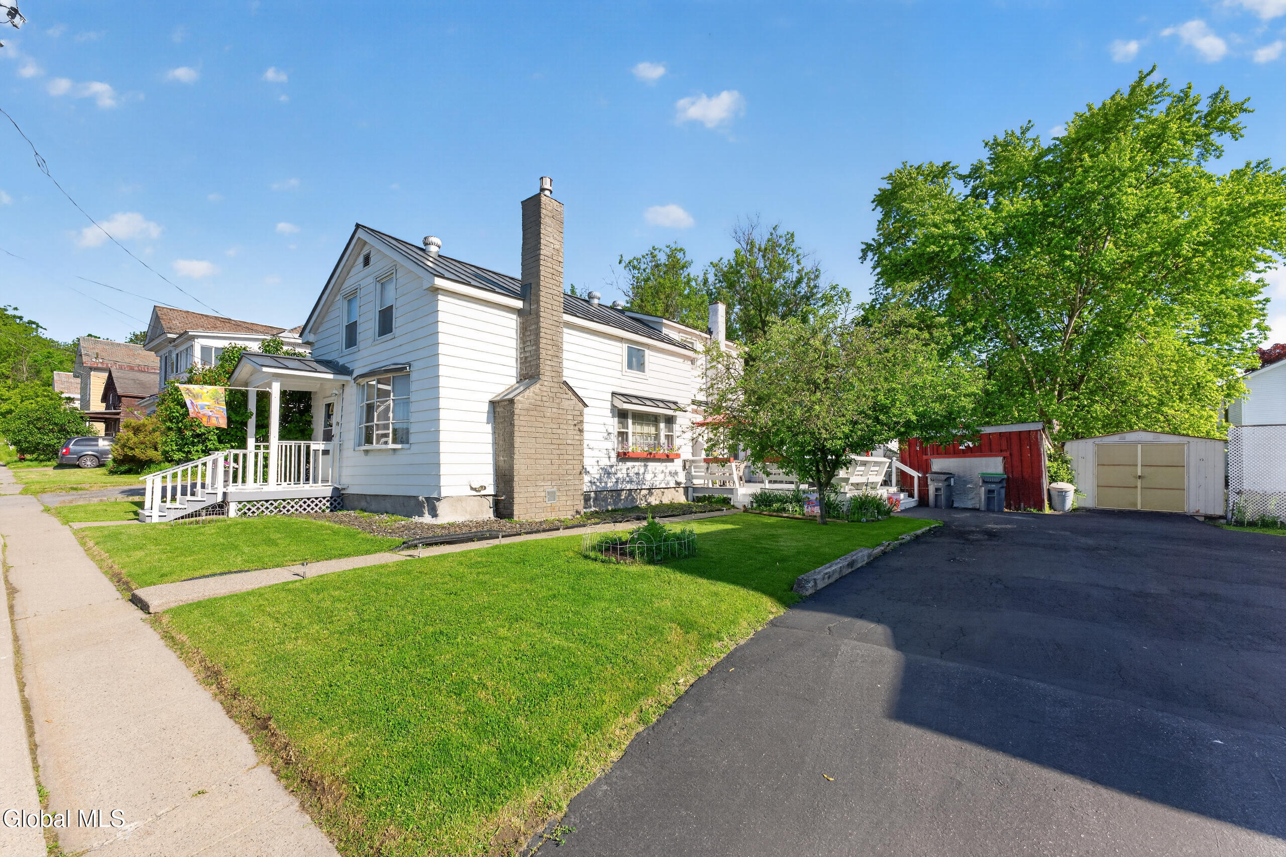 12 Boardman Street