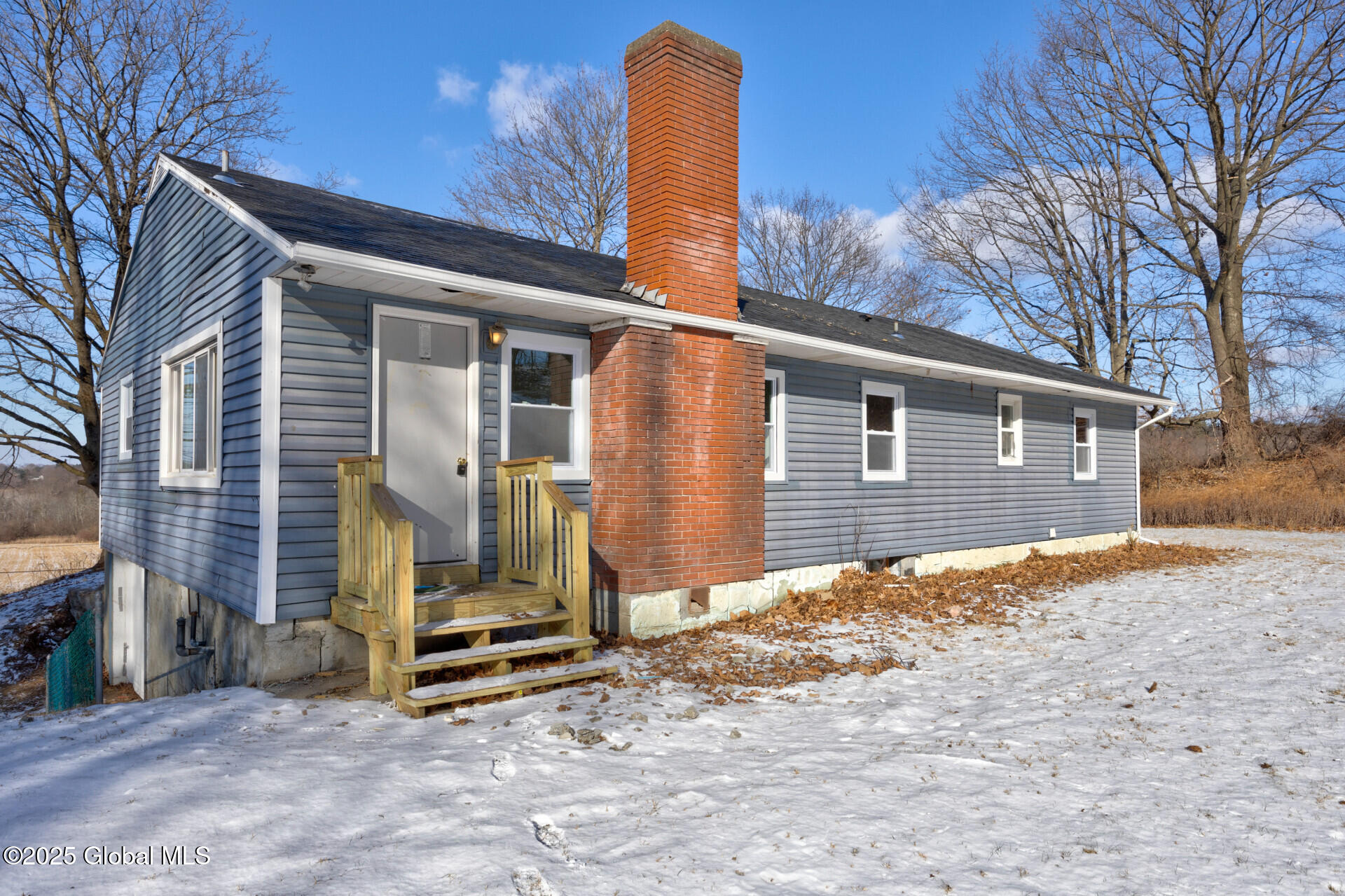 202 Sharpe Road, Wynantskill, New York image 2