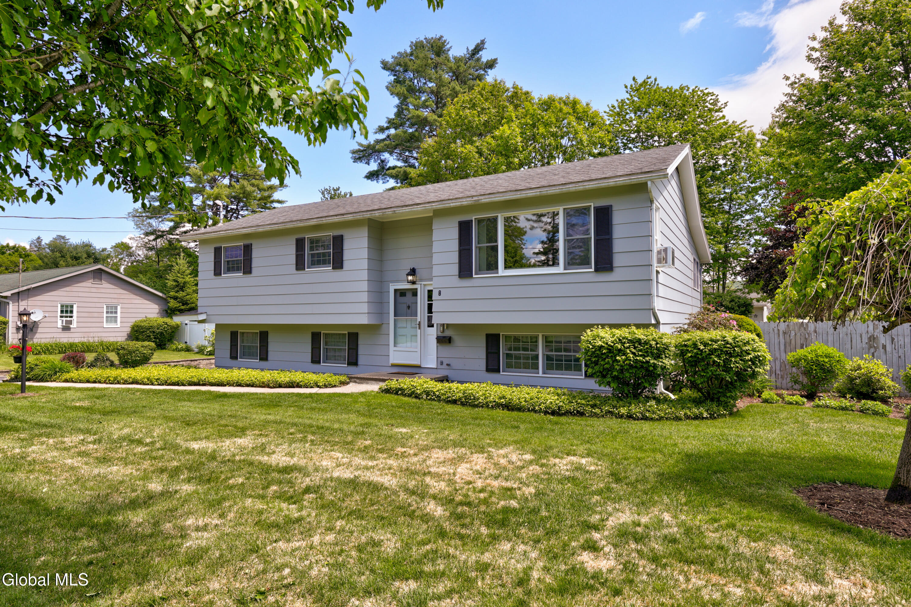 8 Orton Drive