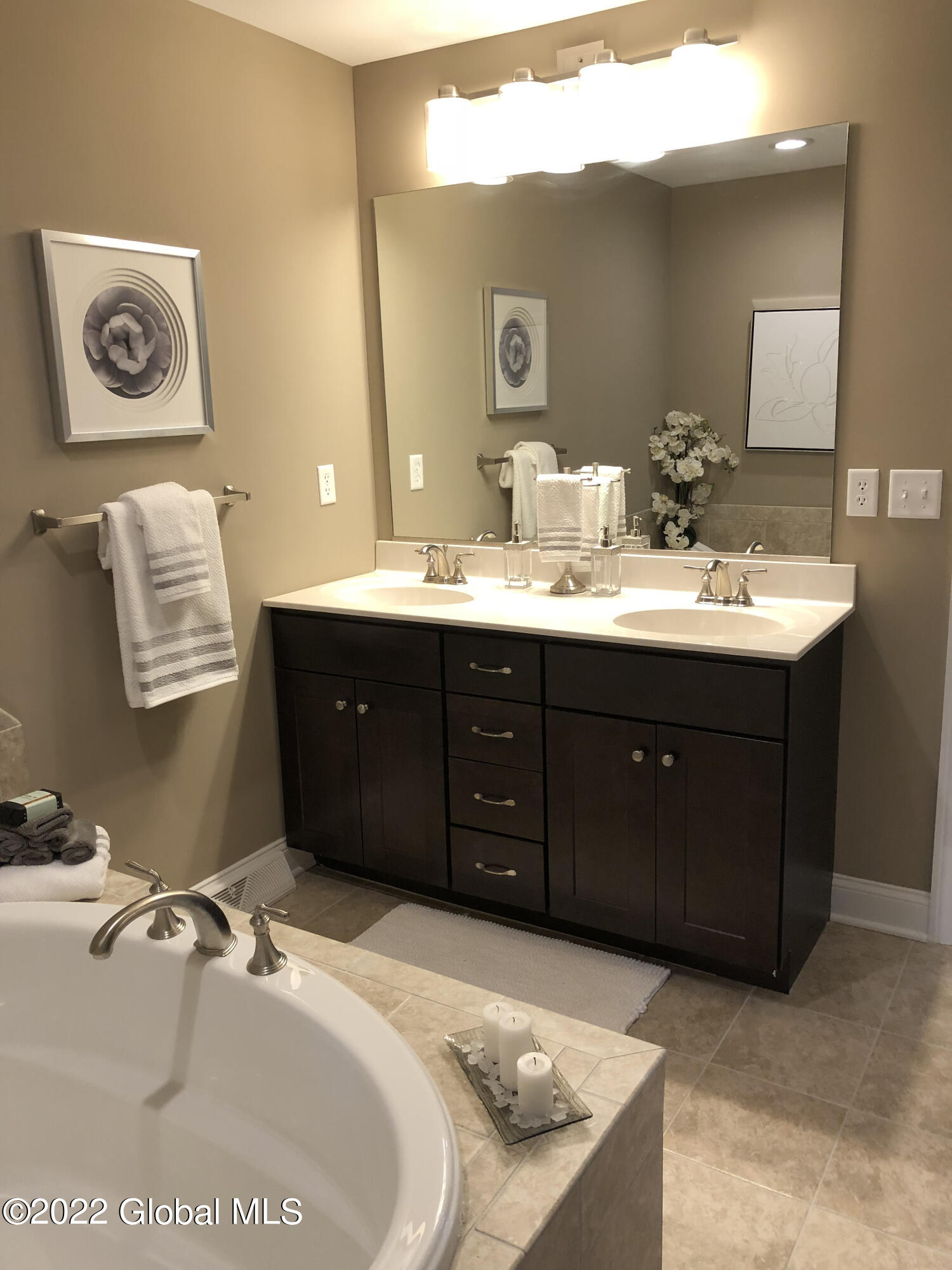 1 Balsam Court, Ballston Lake, New York image 10