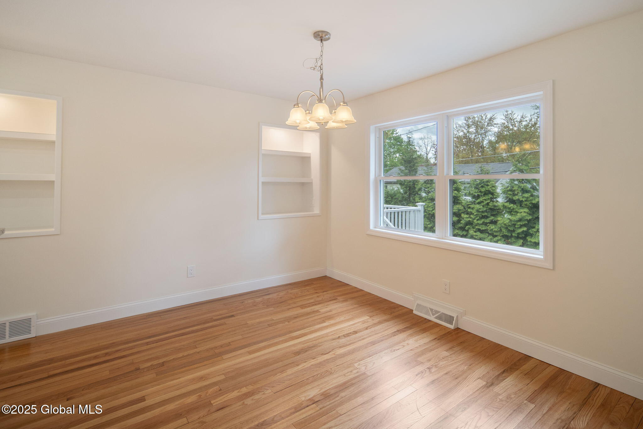 10 Vatrano Lane, Loudonville, New York image 6