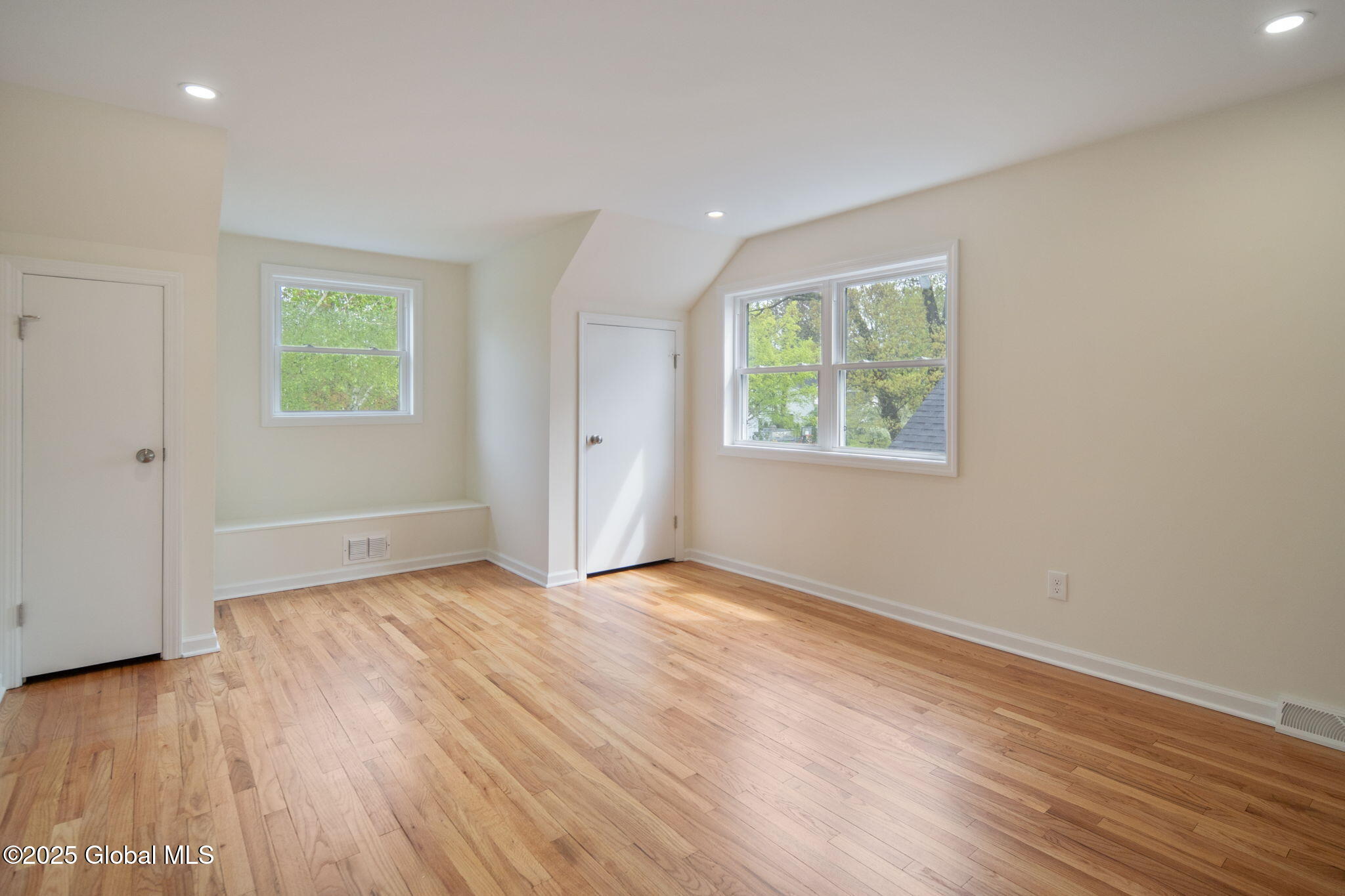 10 Vatrano Lane, Loudonville, New York image 20