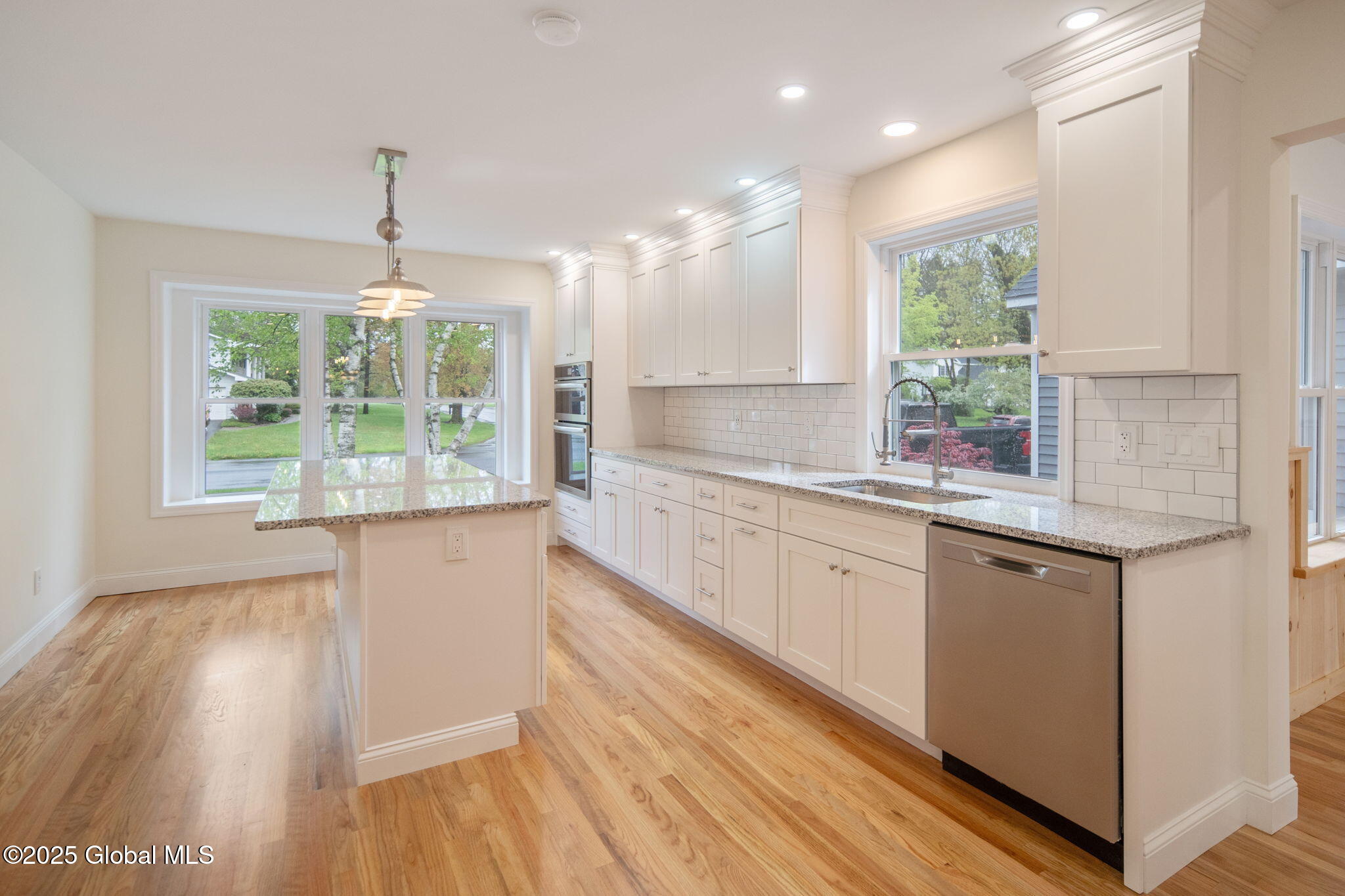 10 Vatrano Lane, Loudonville, New York image 3