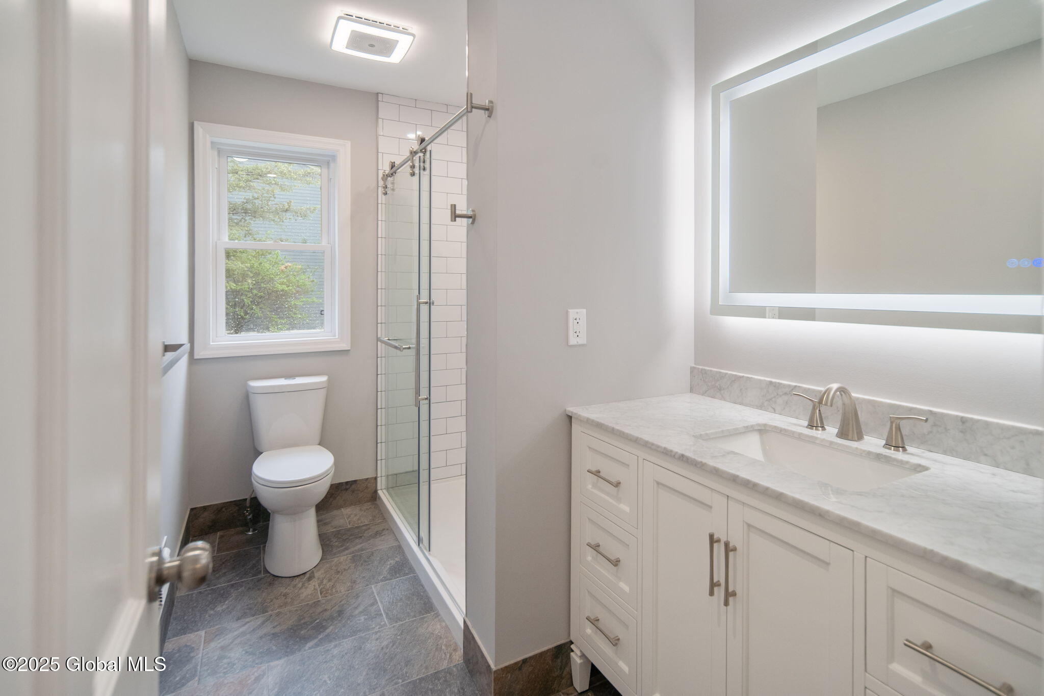10 Vatrano Lane, Loudonville, New York image 14