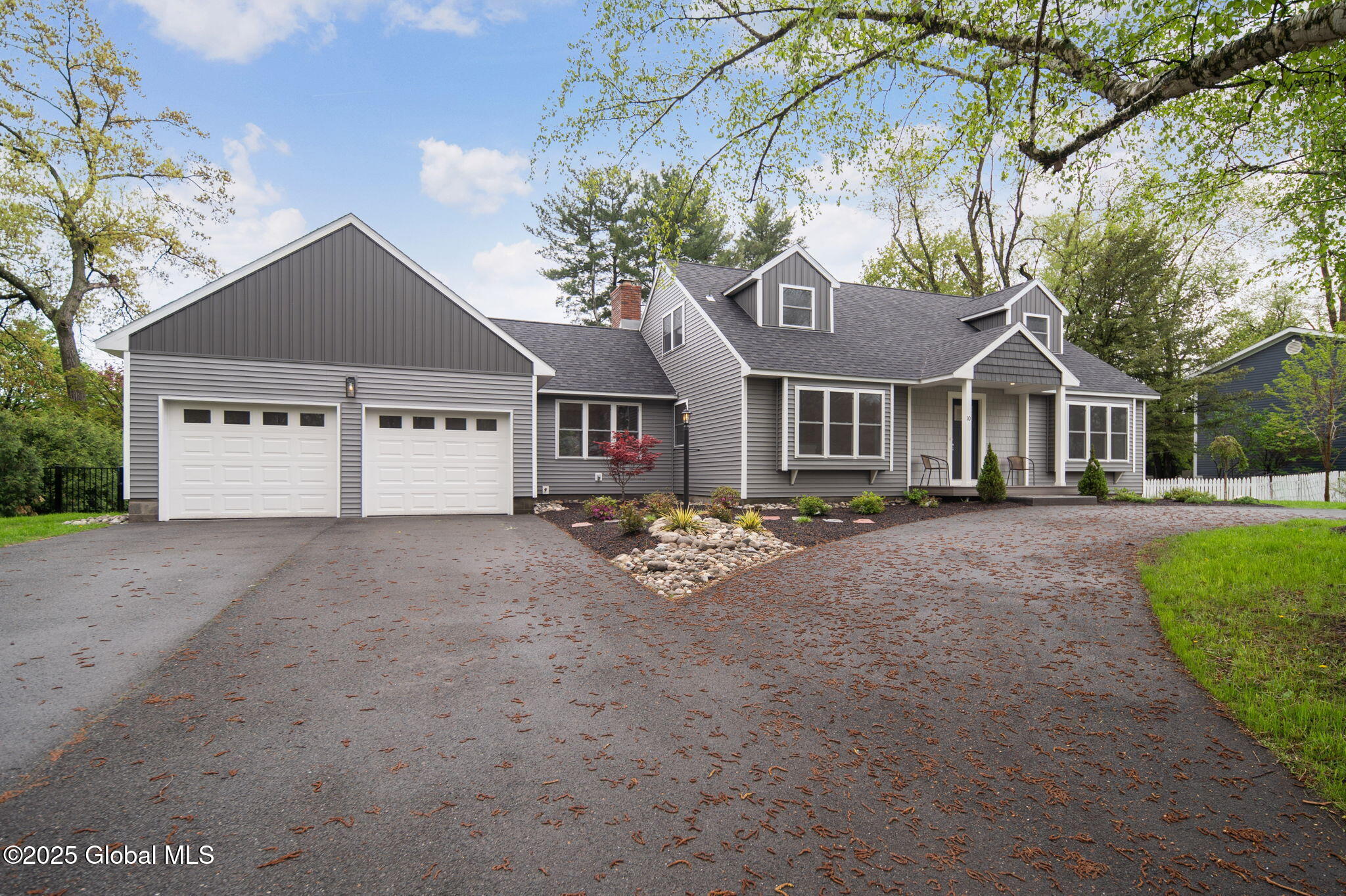 10 Vatrano Lane, Loudonville, New York image 1