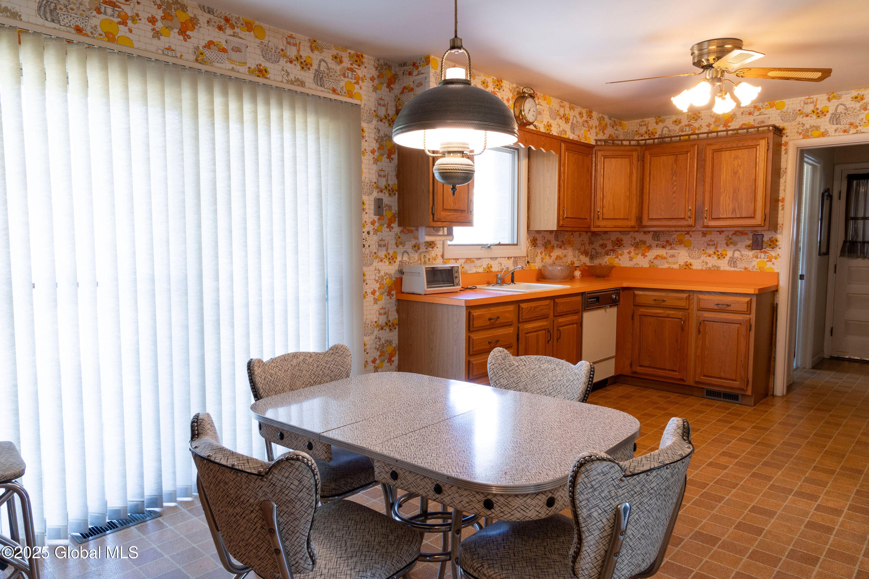 19 Centennial Drive, Queensbury, New York image 9