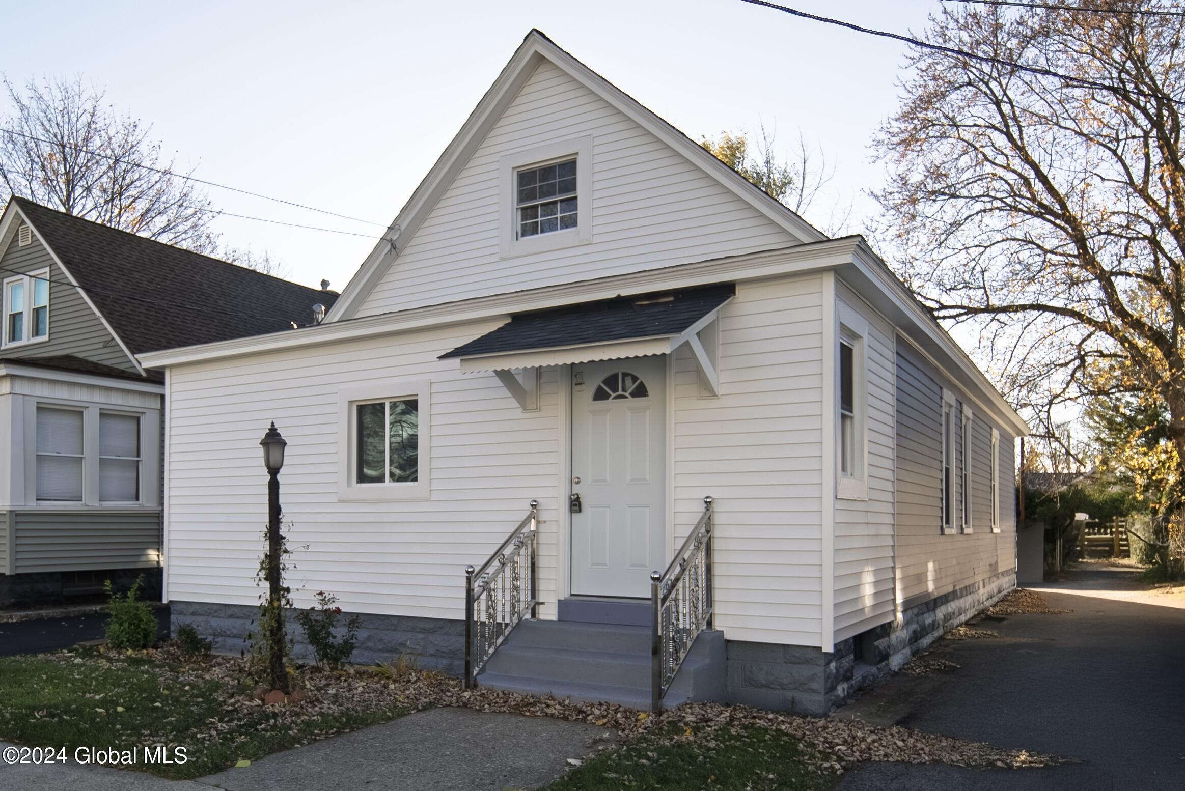 1772 Avenue H, Schenectady, New York image 3