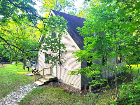 Homes For Sale - 1522 Red Mill Road<br/> Greene County, Greenville, NY 12083