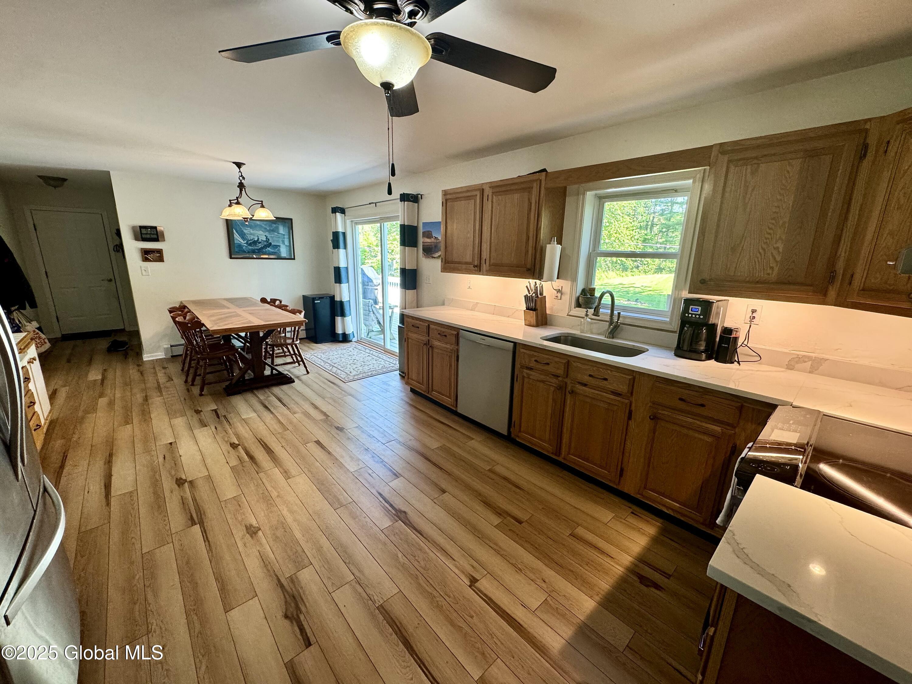 354 New Salem Road, Voorheesville, New York image 3