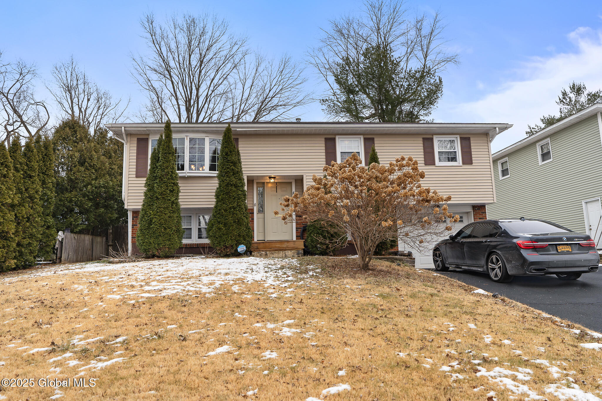 46 Normanside Drive, Albany, New York image 1