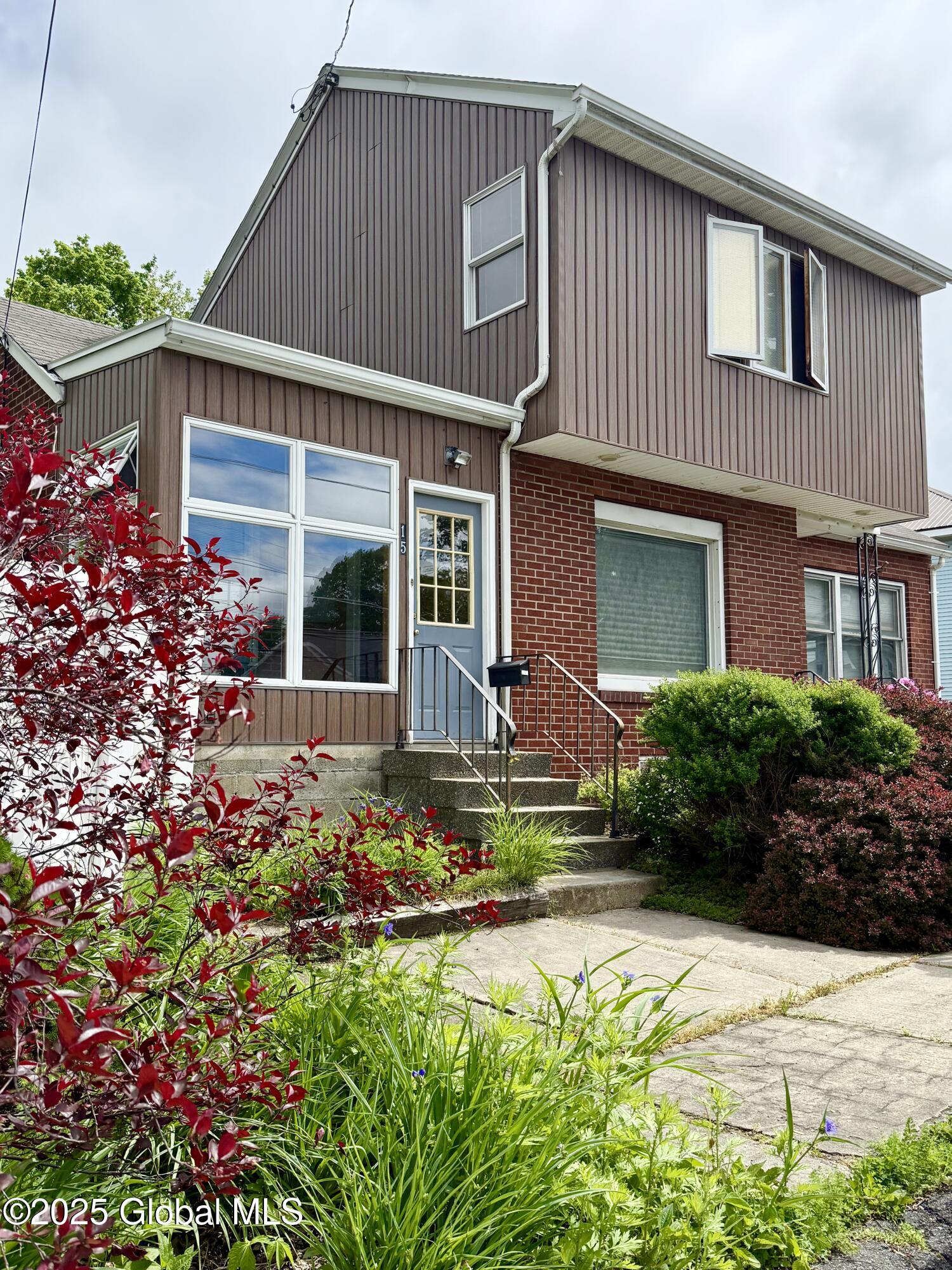 15 Park Place, Waterford, New York image 1