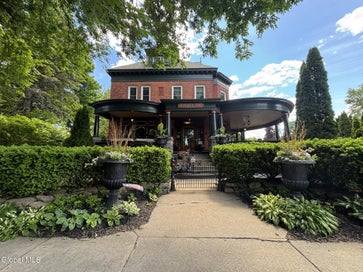 72 Union Avenue Saratoga Springs NY 12866