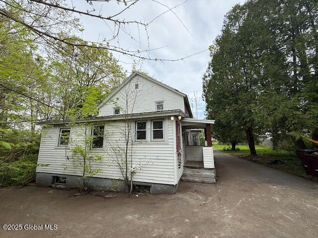 153 River St Street