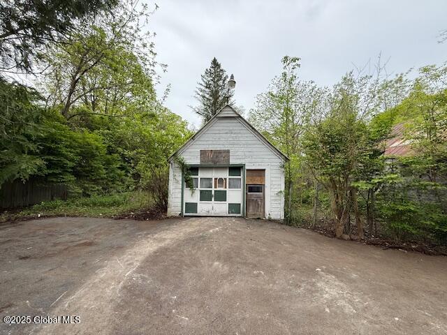 153 River St Street