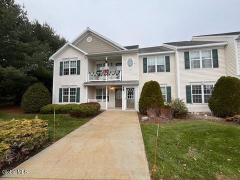 Photo of 33 Morning Glory Way, Schenectady, NY 12303 (MLS # 202530316)