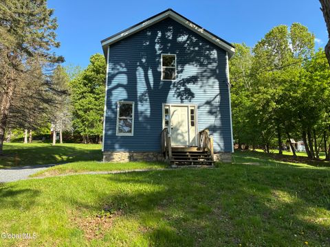 Homes For Sale - 77 Abbott Street<br/> Hoosick Falls, NY 12090