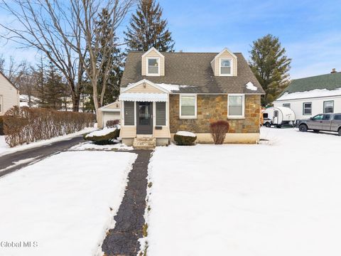 Homes For Sale - 4 Woodrow Road<br/> Amsterdam, NY 12010