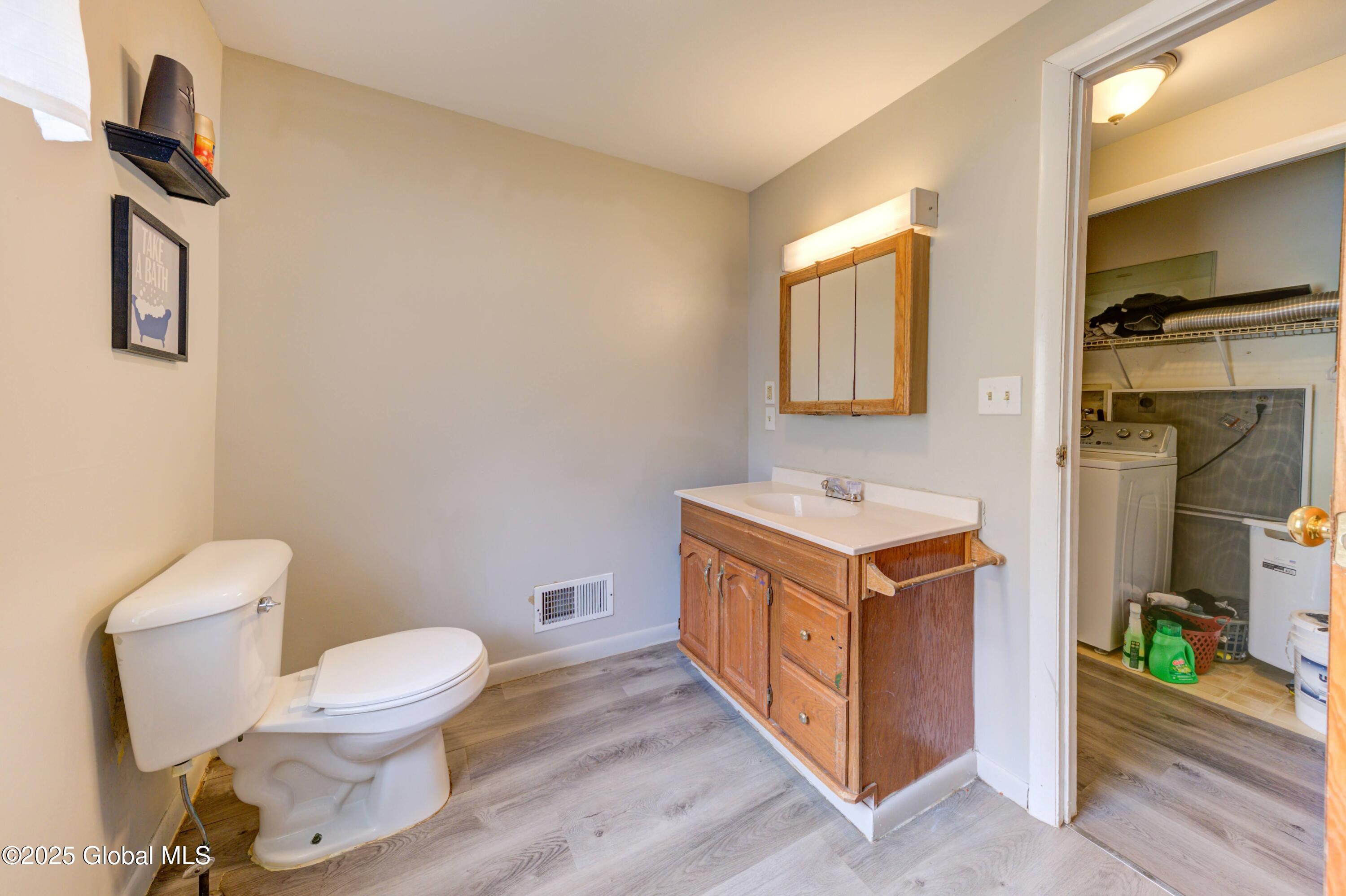 6 William Street, Gloversville, New York image 33