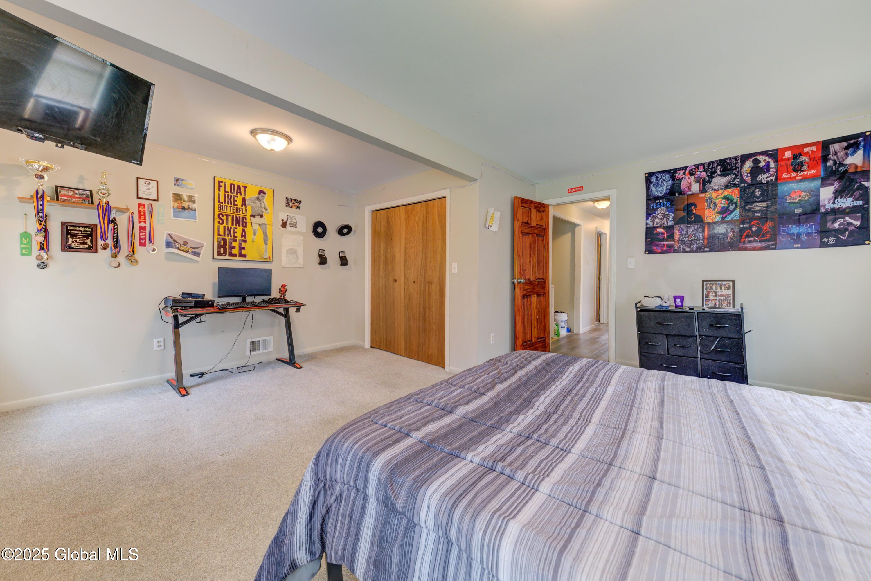 6 William Street, Gloversville, New York image 37