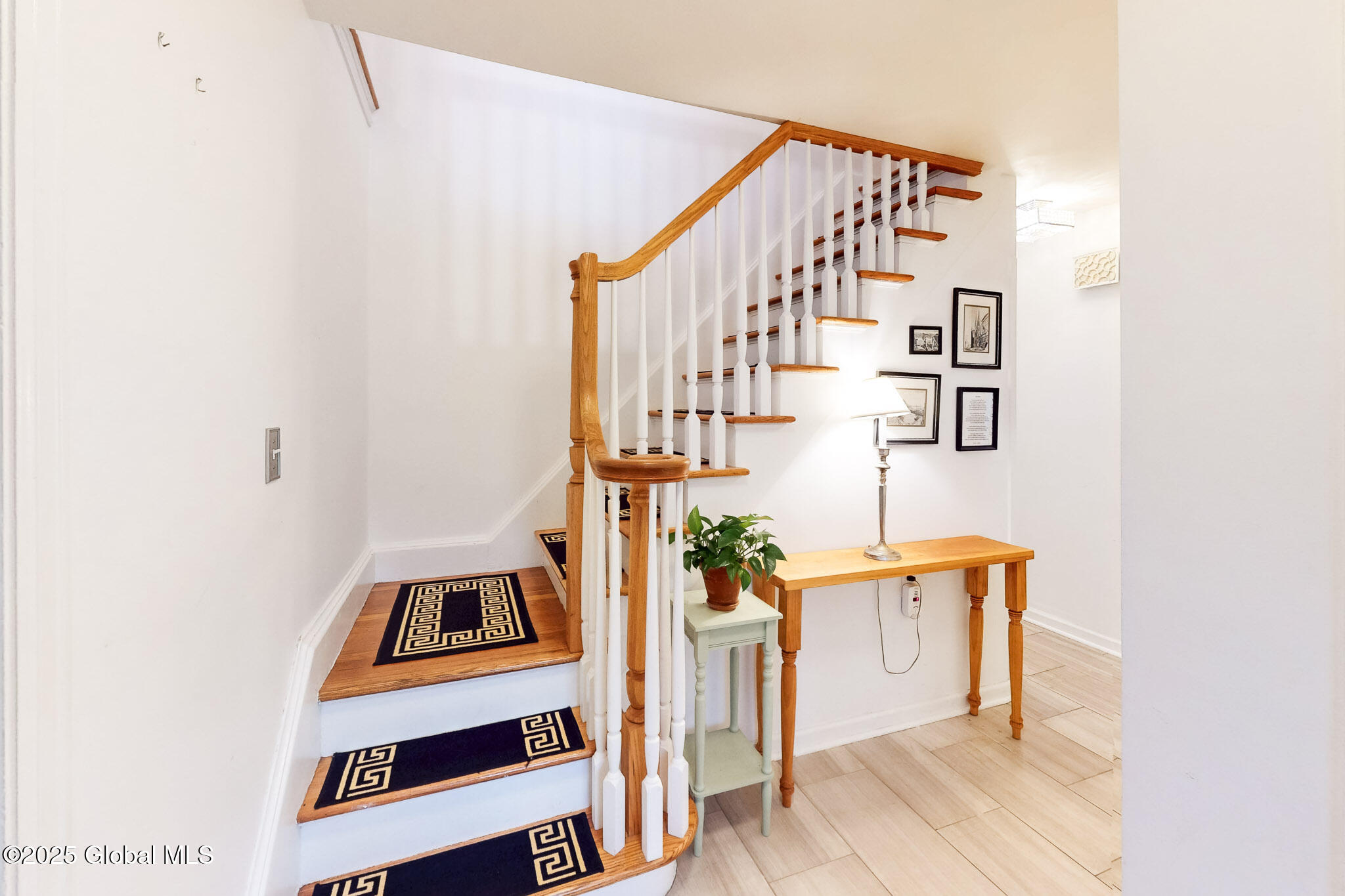 76 S Manning Boulevard, Albany, New York image 23