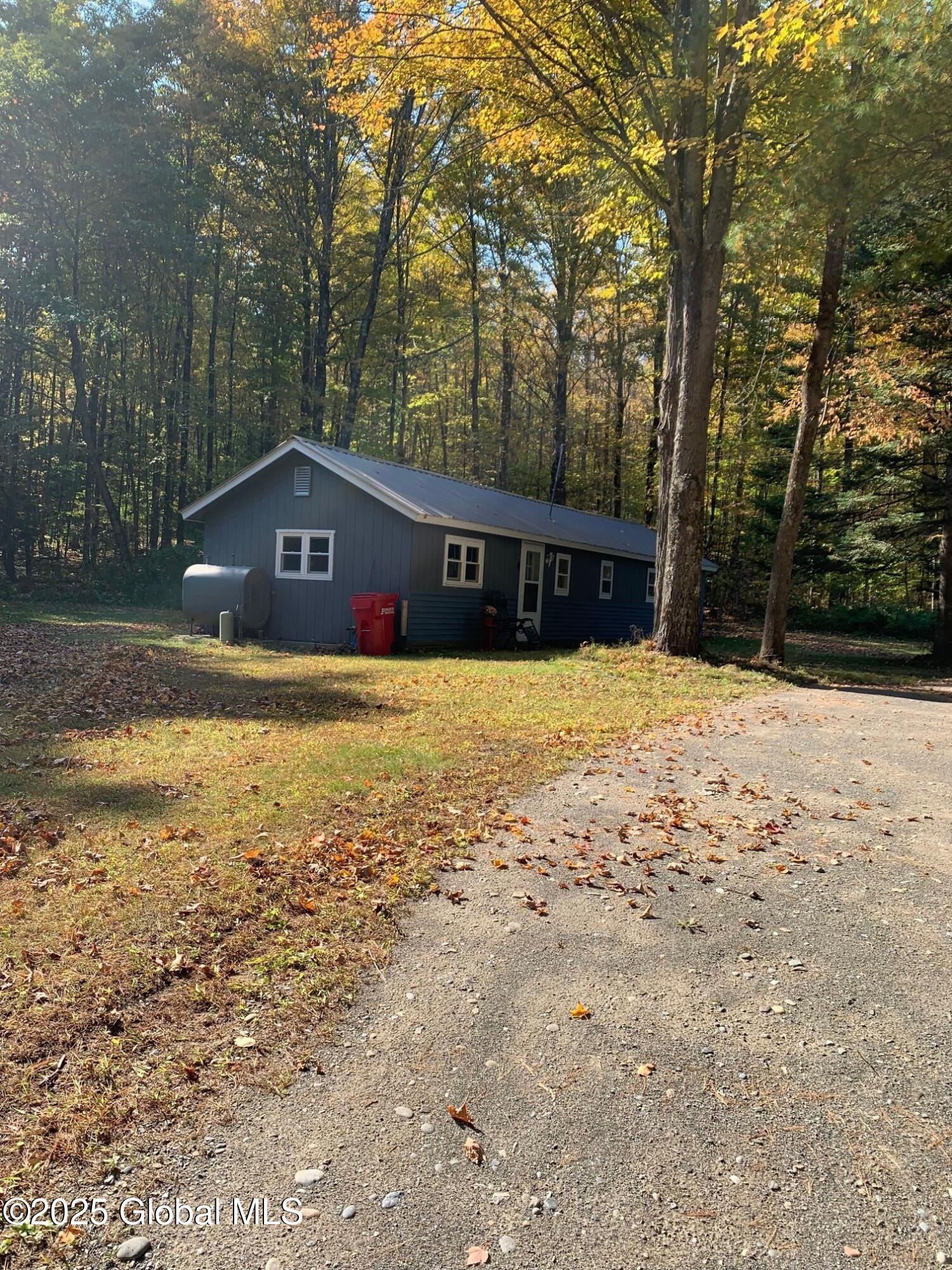 326 Middle Road