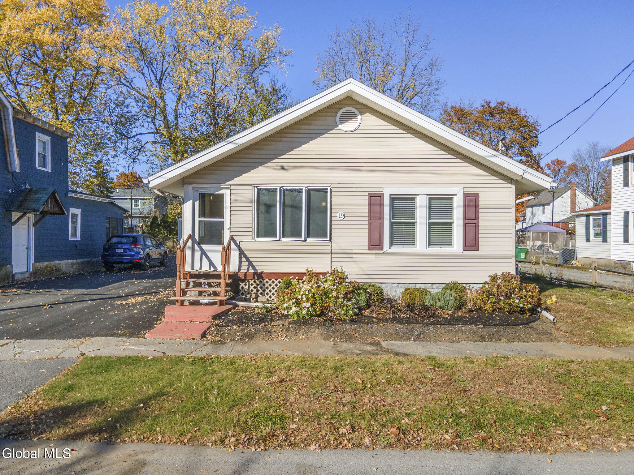 19 Woodard Street