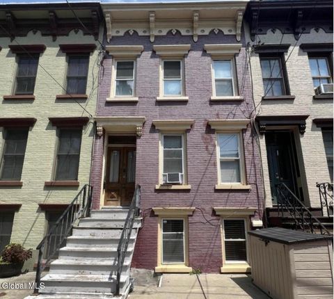 Photo of 5 Irving Street #unit 3, Albany, NY 12202 (MLS # 202526340)
