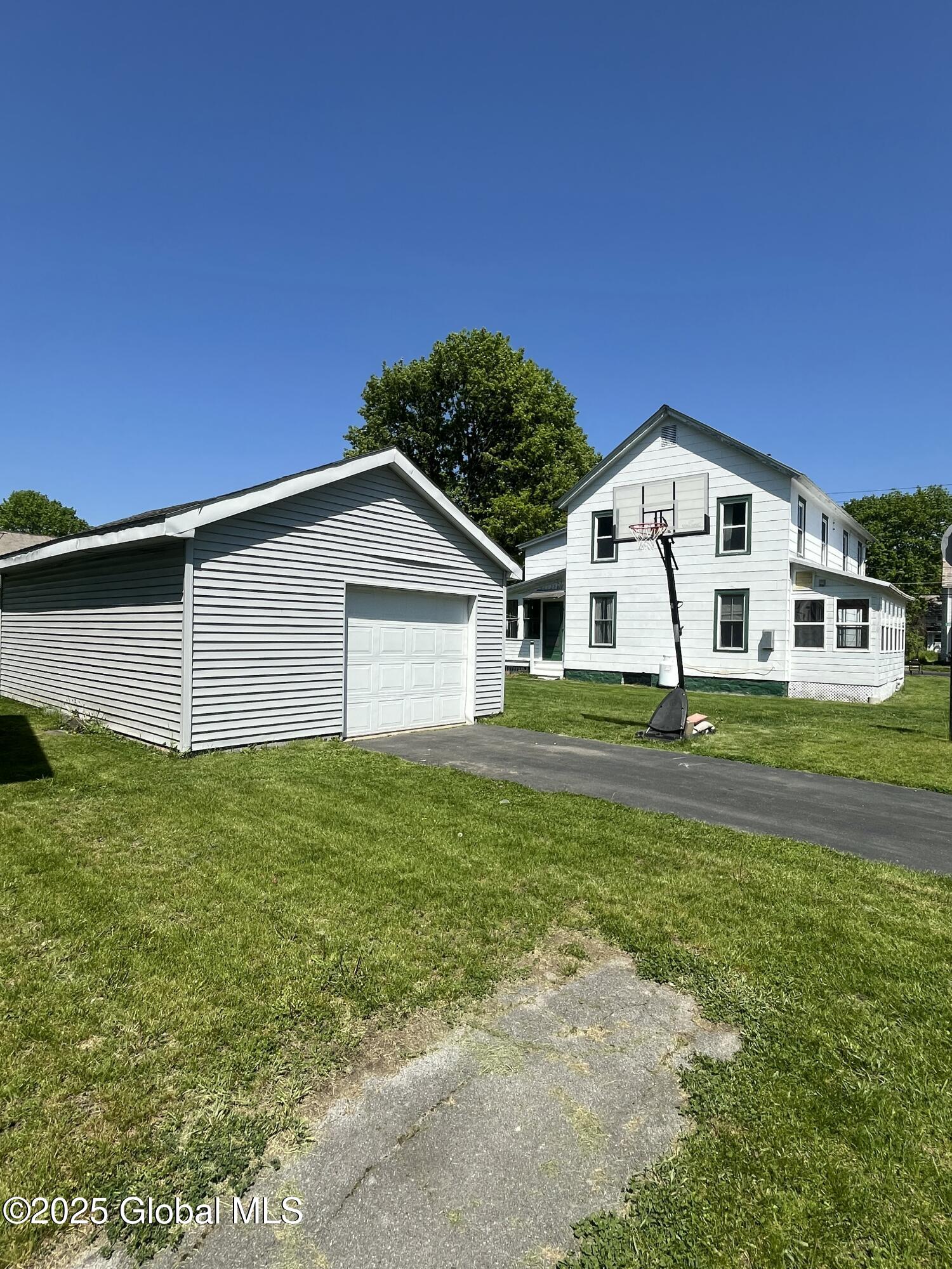 61 Bleeker Street, Greenwich, New York image 5
