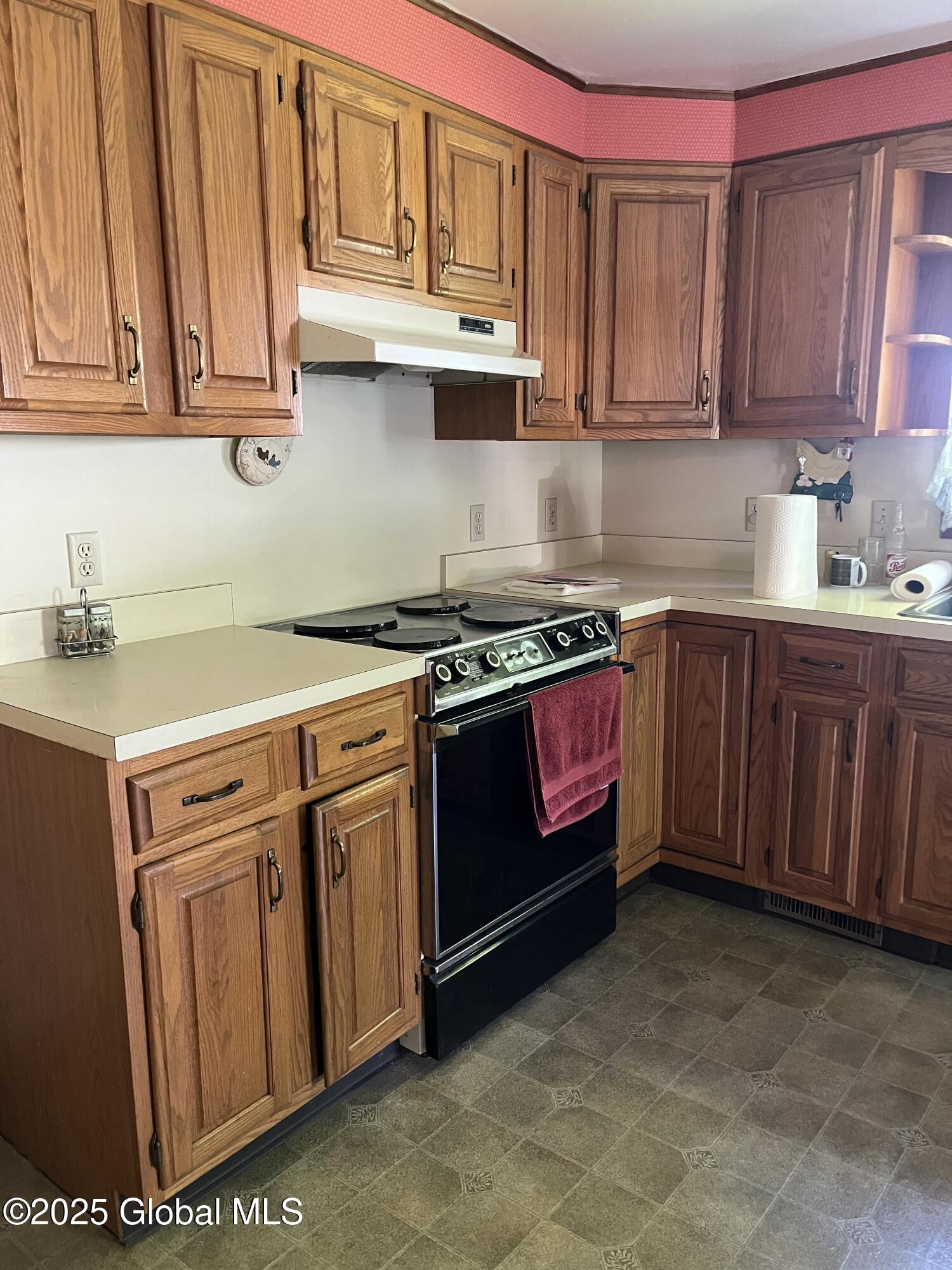 61 Bleeker Street, Greenwich, New York image 12