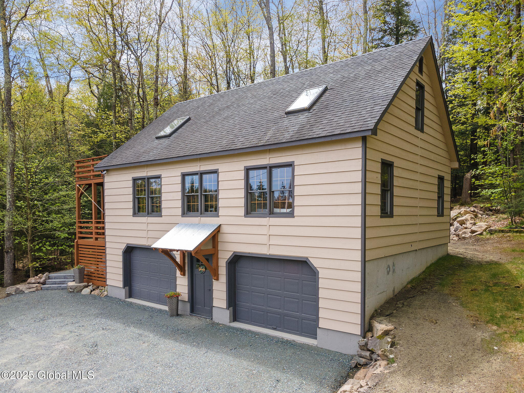 680 Taborton Road, Sand Lake, New York image 2