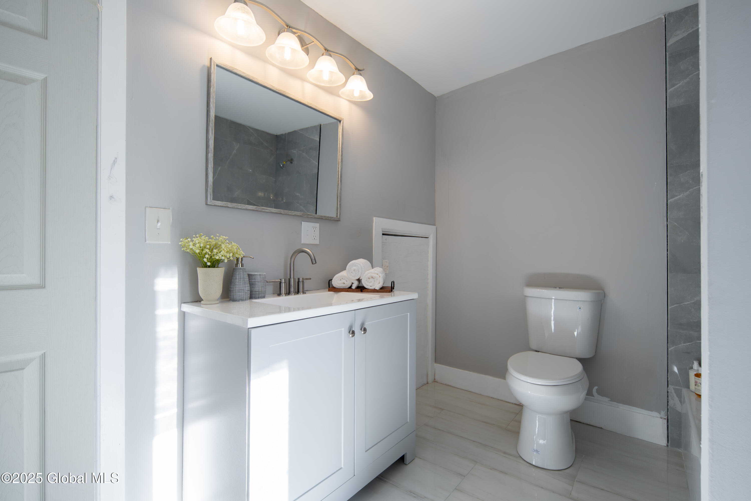 120 Oak Street, Corinth, New York image 33