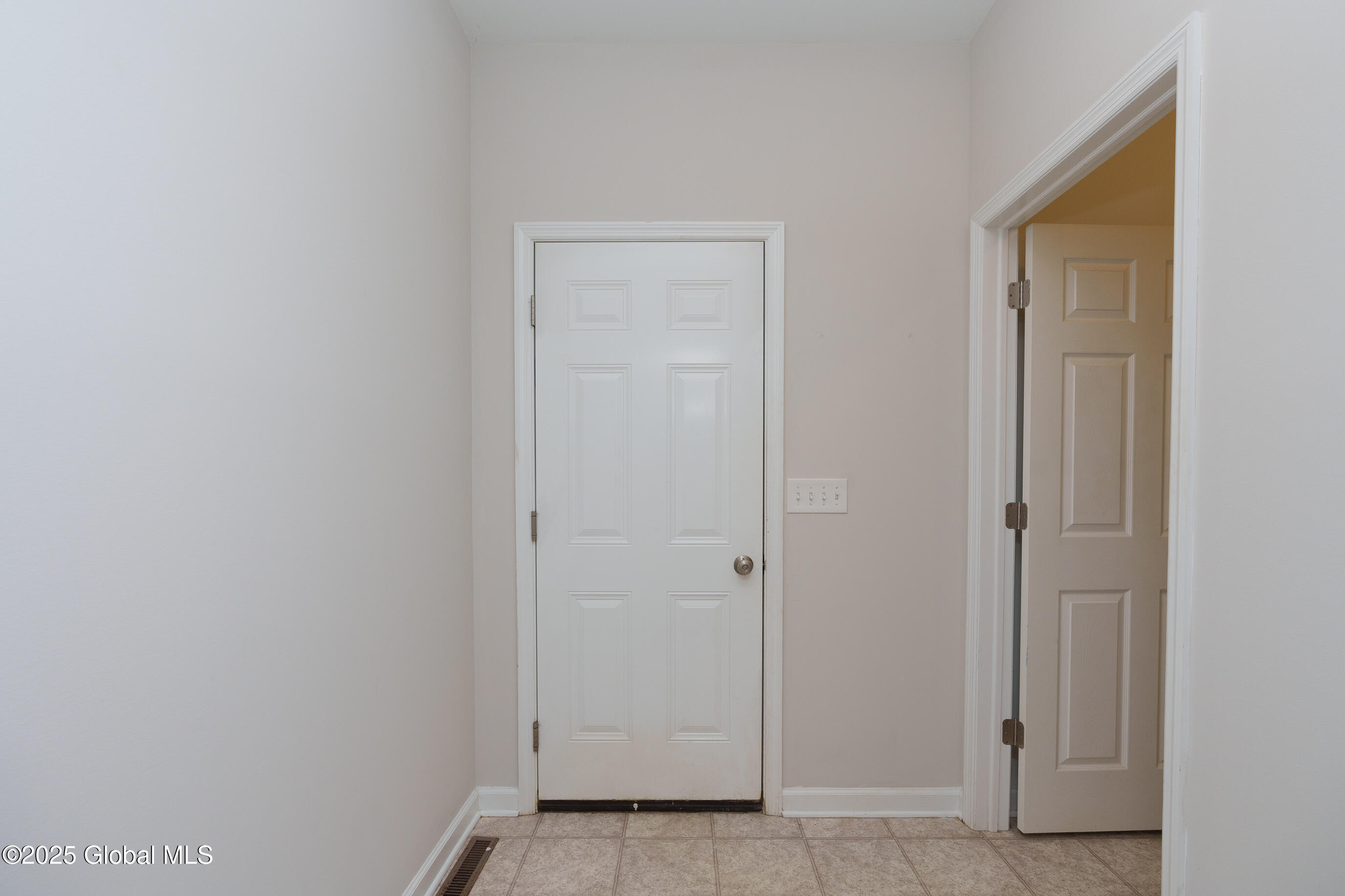 1 Glen Meadow Drive, Mechanicville, New York image 27