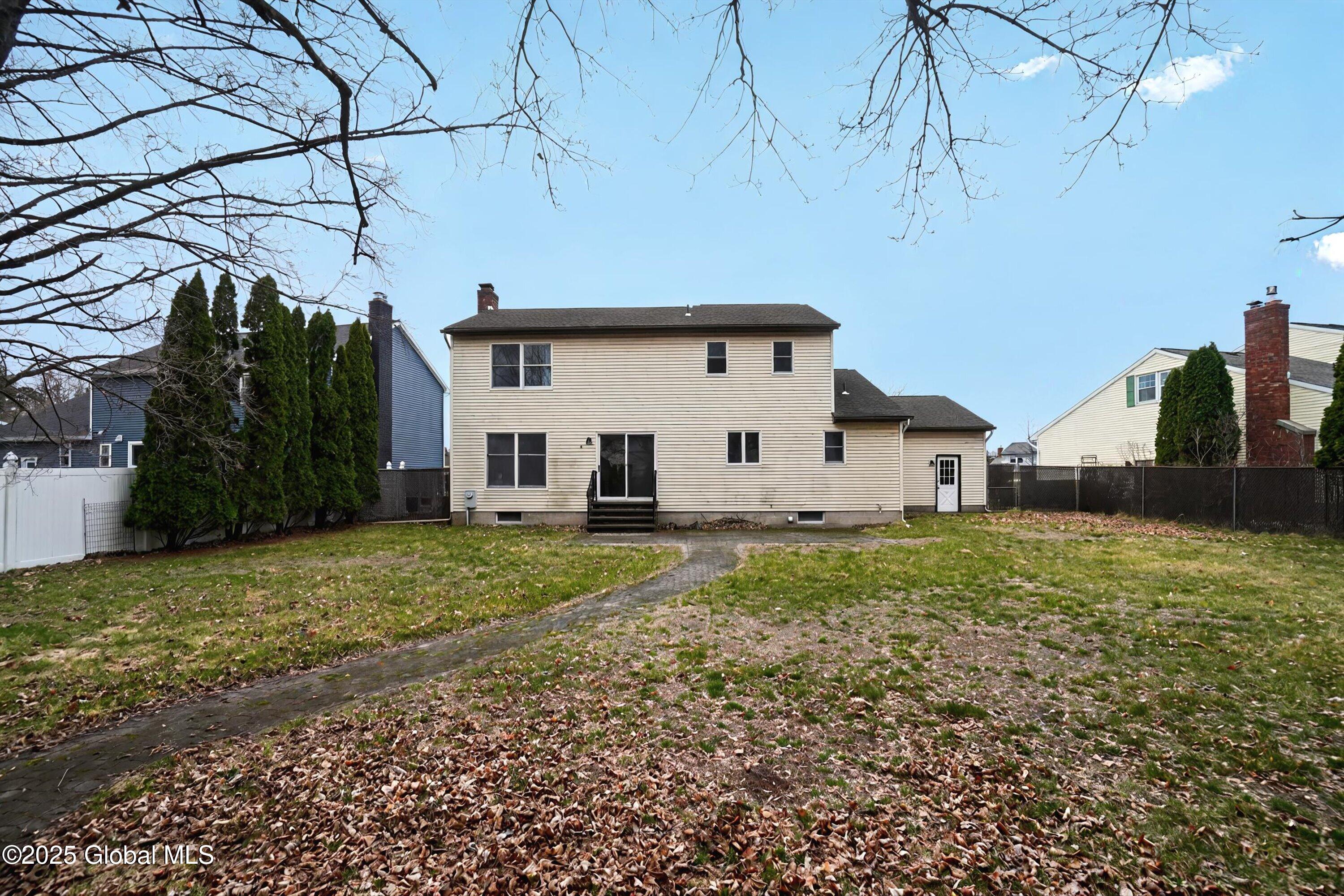 13 Wellesley Court, Loudonville, New York image 36