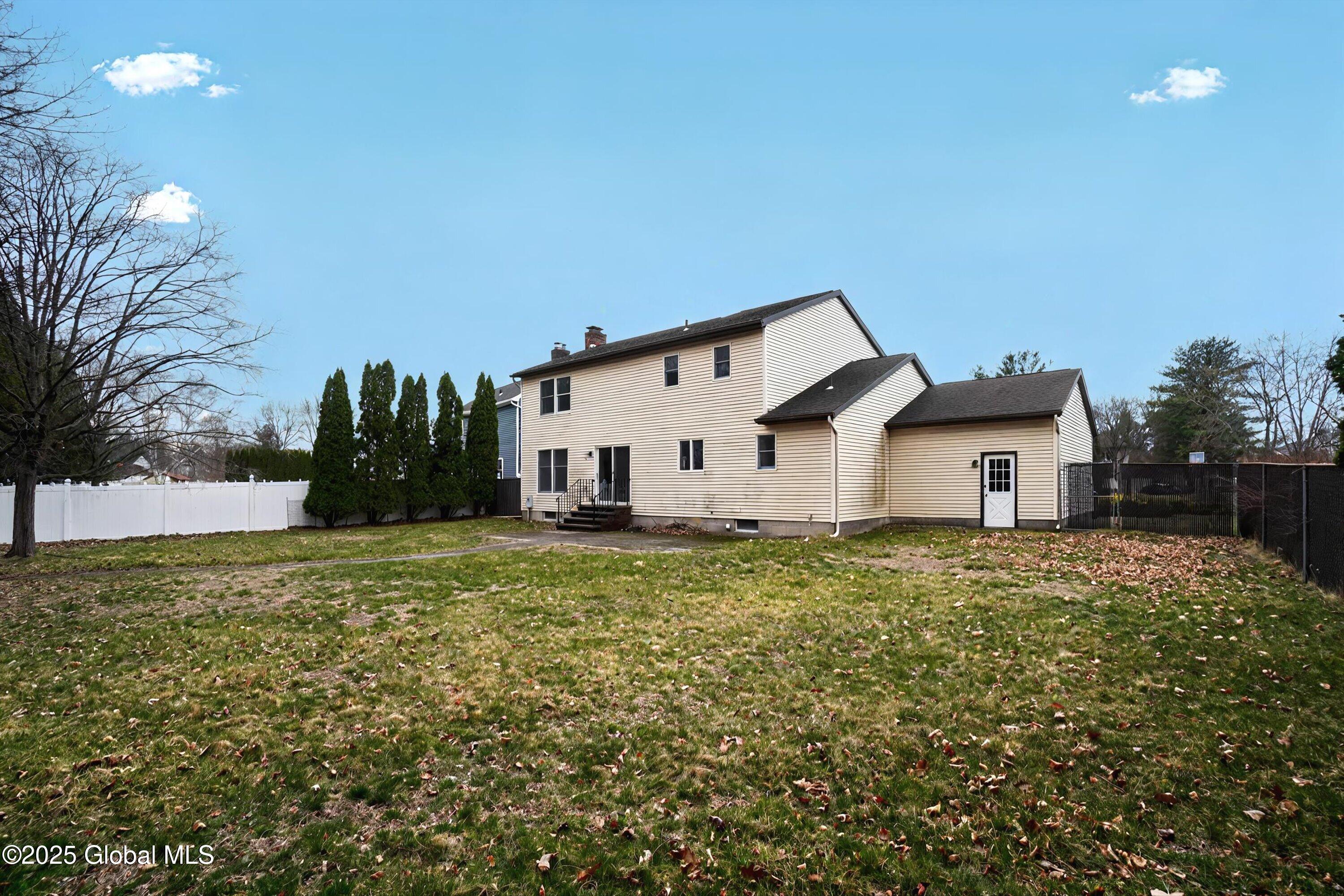 13 Wellesley Court, Loudonville, New York image 38