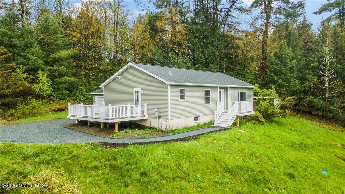452 Blue Factory Road, Averill Park, New York image 4