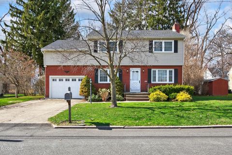 Photo of 25 Alfred Drive, Albany, NY 12205 (MLS # 202615394)