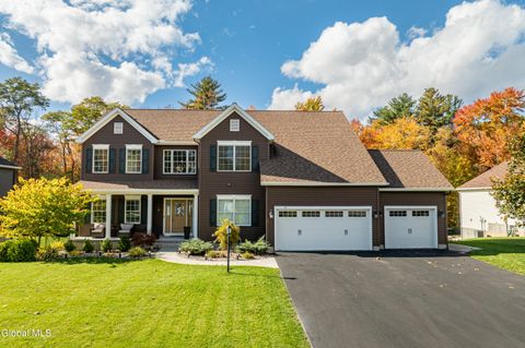 Photo of 77 Tamarack Lane, Colonie, NY 12309 (MLS # 202528390)