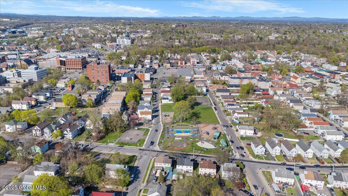 744 Hamilton Street, Schenectady, New York image 36