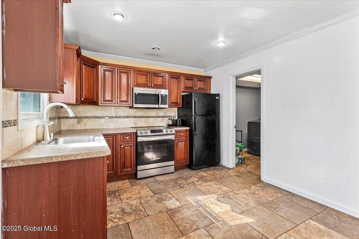 744 Hamilton Street, Schenectady, New York image 14