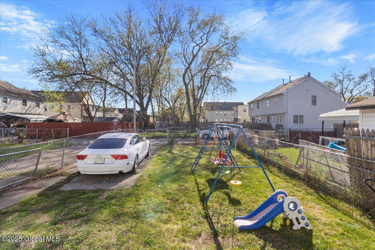 744 Hamilton Street, Schenectady, New York image 30