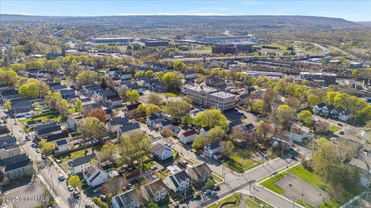 744 Hamilton Street, Schenectady, New York image 35