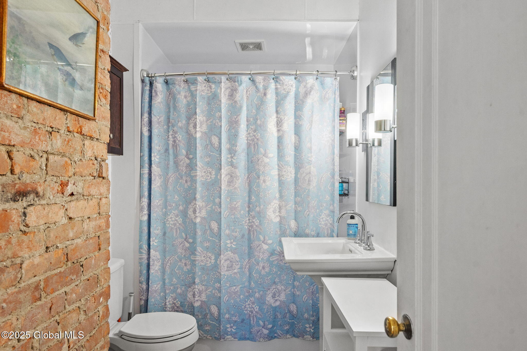 265 Pawling Avenue, Troy, New York image 33