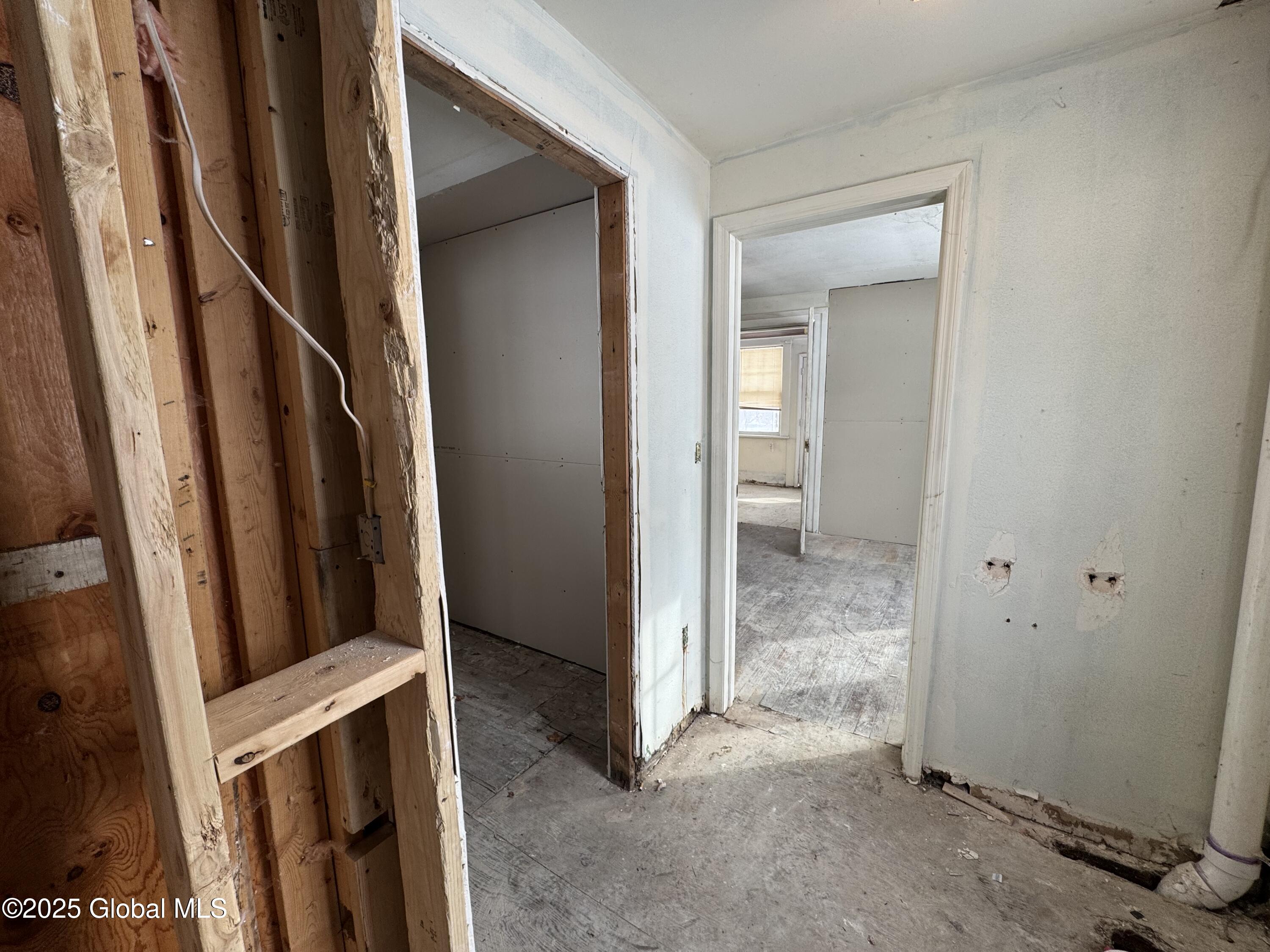 25 Albany Avenue, Nassau, New York image 16
