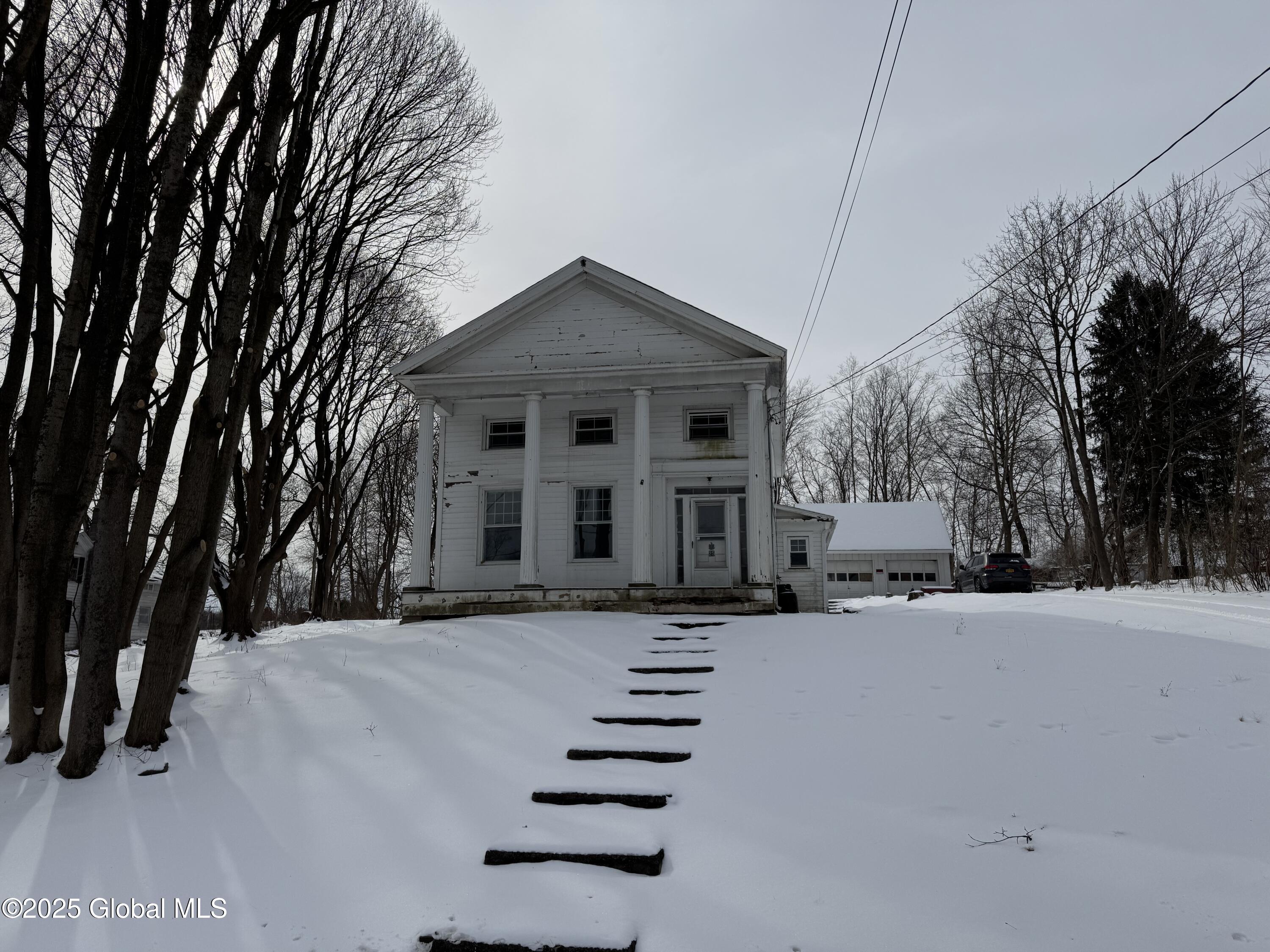25 Albany Avenue, Nassau, New York image 1
